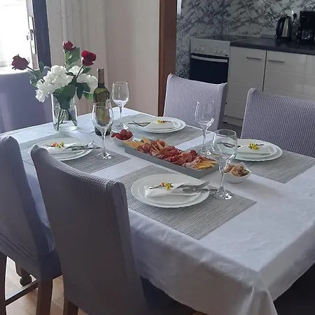 Appartement Lucy Podstrana