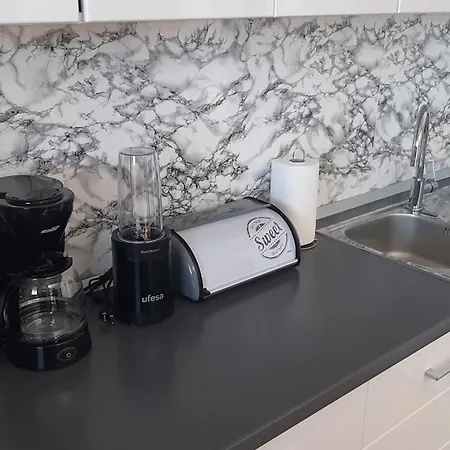 Lucy Appartement Podstrana